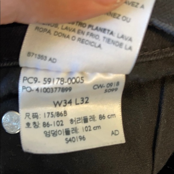 5 pocket Levi black skinny jeans - Picture 3 of 4